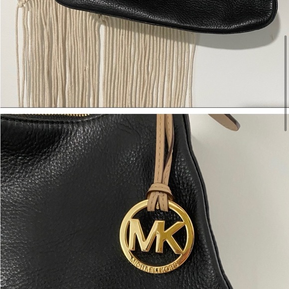 Michael Kors Pebble Leather Shoulder Bag - Picture 3 of 3